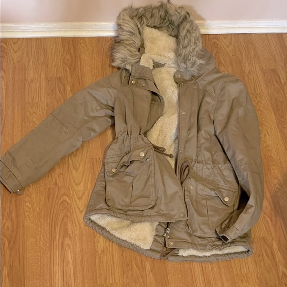 Jacket - Picture 1 of 2